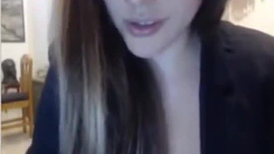 Teen whore masturbating on webcam